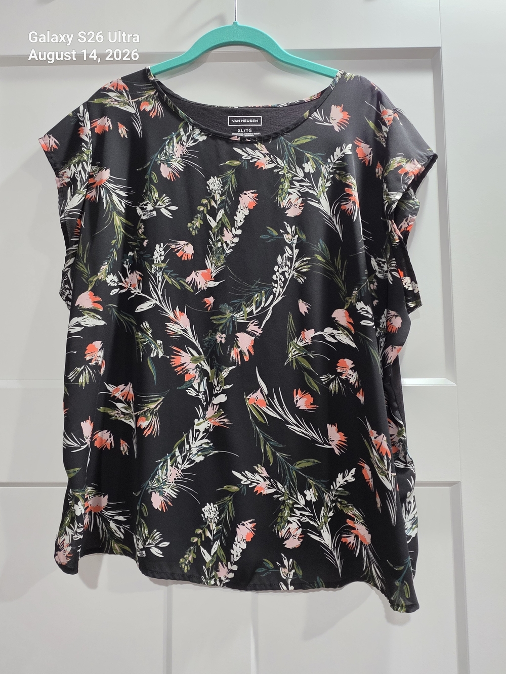 Van Heusen Black Floral Short-Sleeve Blouse